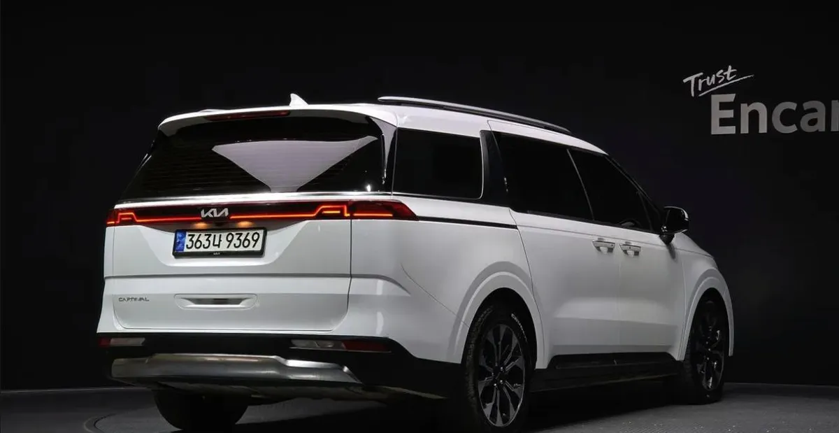 KIA CARNIVAL SIGNATURE 2022