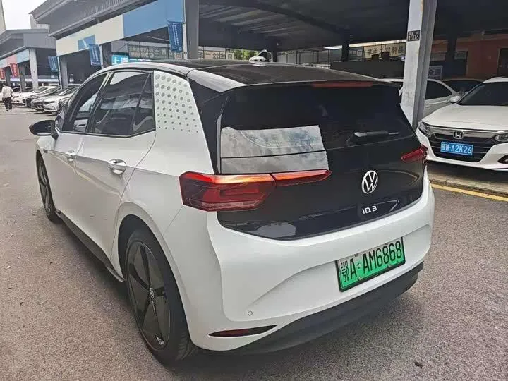 VOLKSWAGEN ID 2024