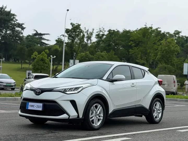 TOYOTA C-HR 2022