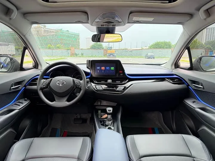TOYOTA C-HR 2022