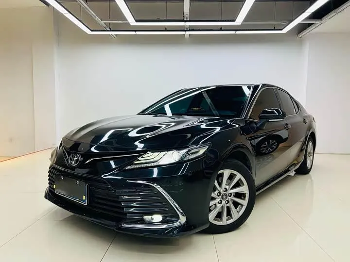 TOYOTA CAMRY LUXURY 2022