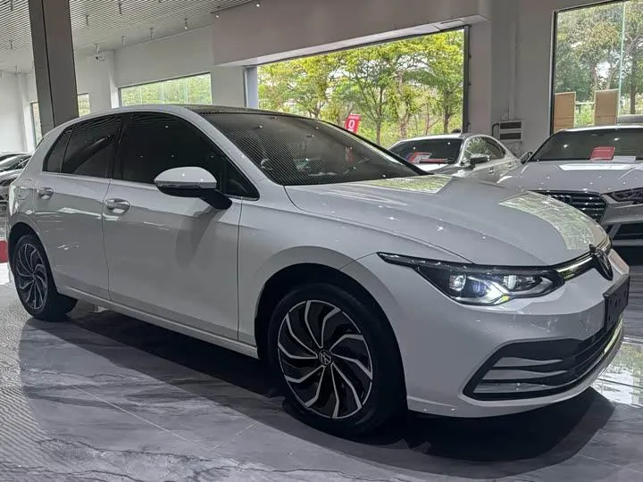 VOLKSWAGEN GOLF 280TSI DSG PRO 2023