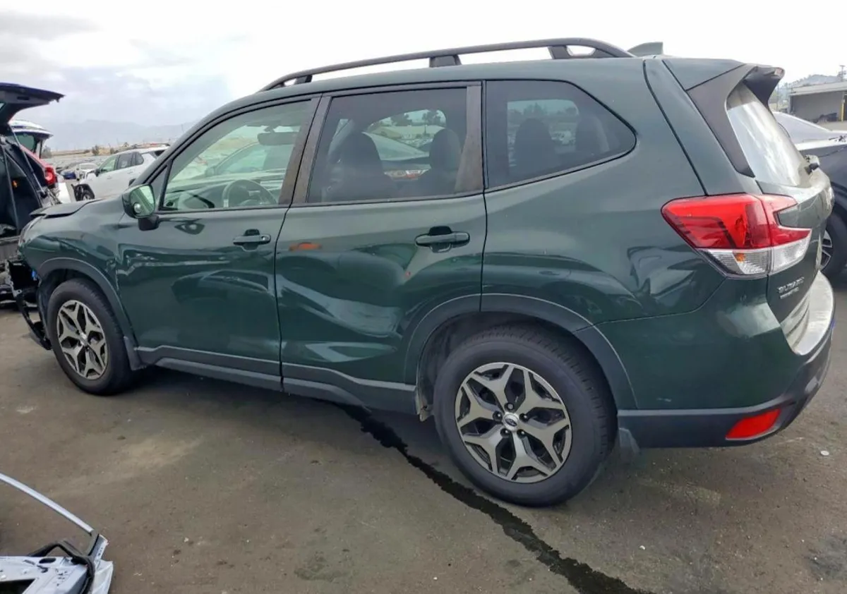 SUBARU FORESTER PREMIUM 2023