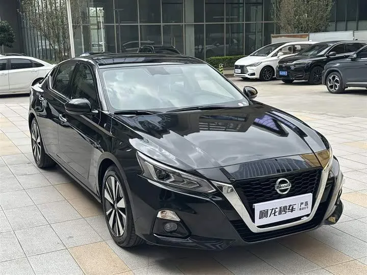 NISSAN TEANA 2021