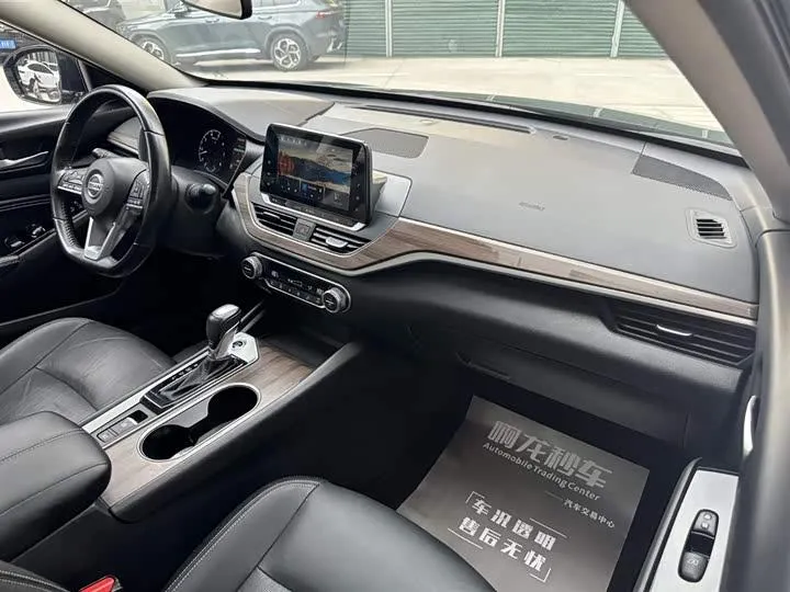 NISSAN TEANA 2021