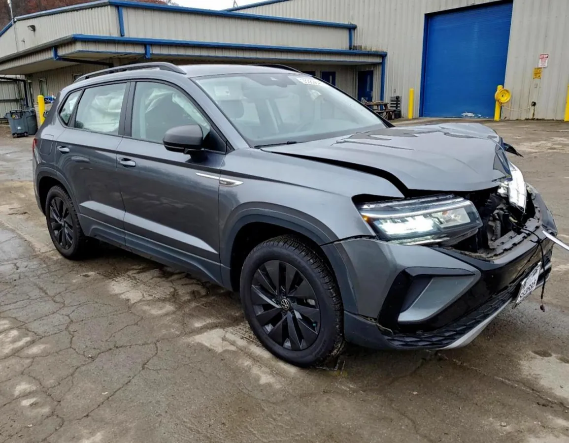 VOLKSWAGEN TAOS 2022