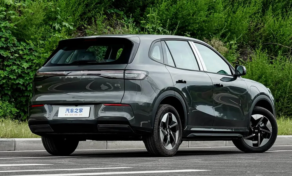 GEELY E5 2026
