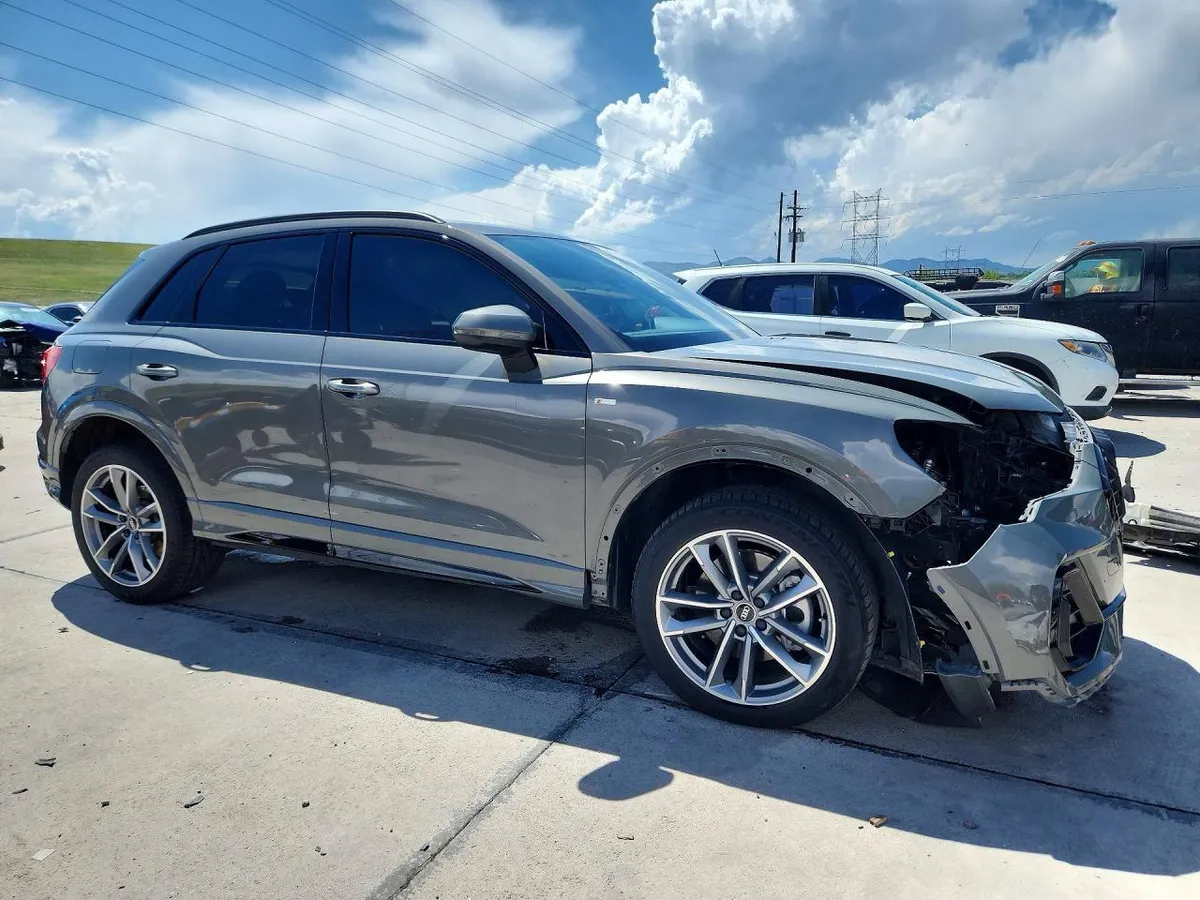 AUDI Q3 PREMIUM 2022