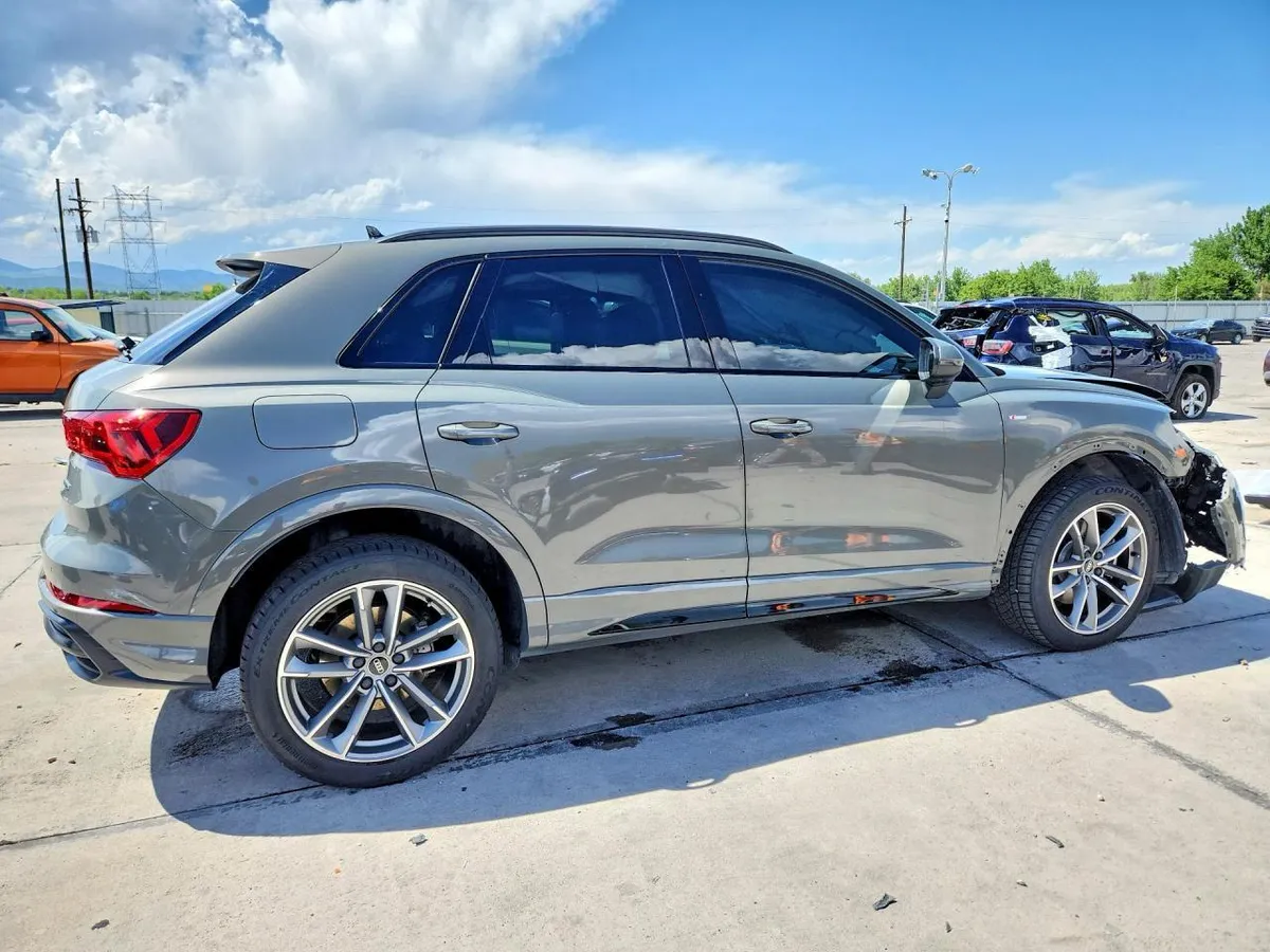 AUDI Q3 PREMIUM 2022
