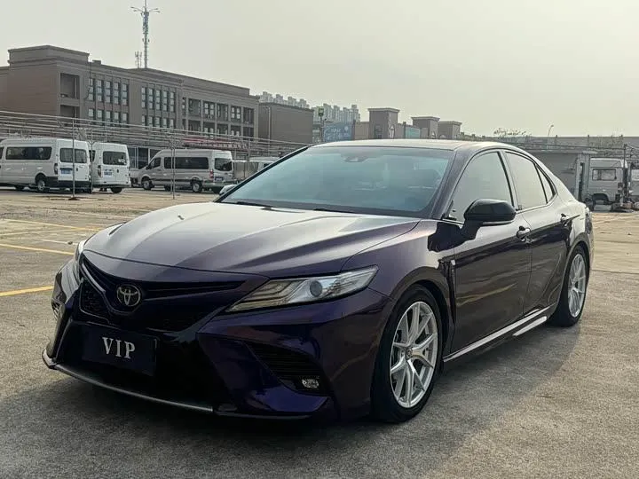 TOYOTA CAMRY 2019