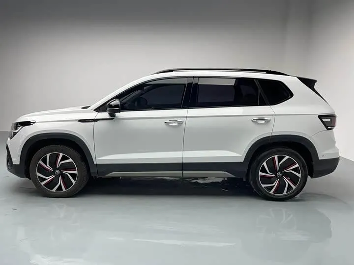 VOLKSWAGEN THARU MOON THARU 300TSI 2WD MOON 2023