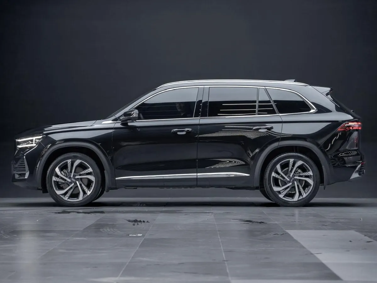 GEELY MONAJRO 2022