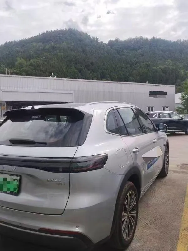 GEELY GALAXY STARSHIP 7 PHEV 2025