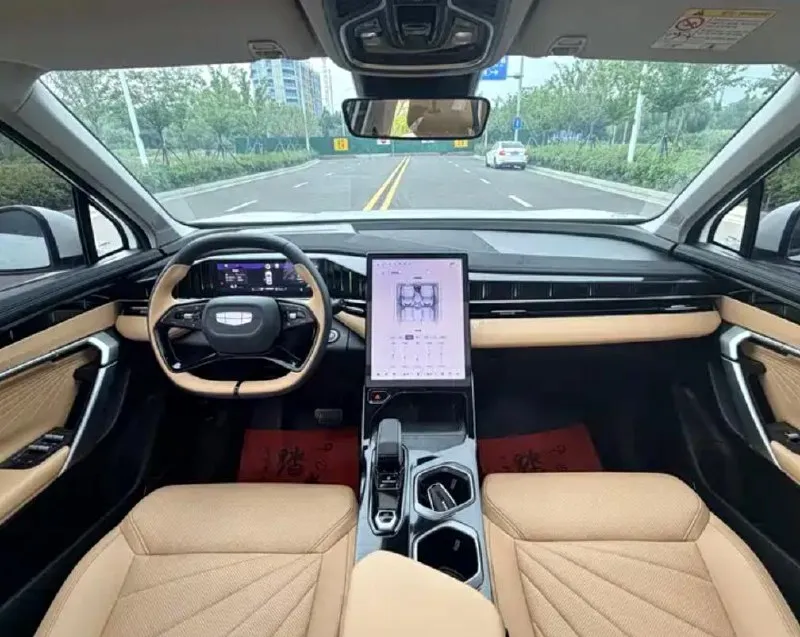 GEELY BOYUE L PREMIUM 2023