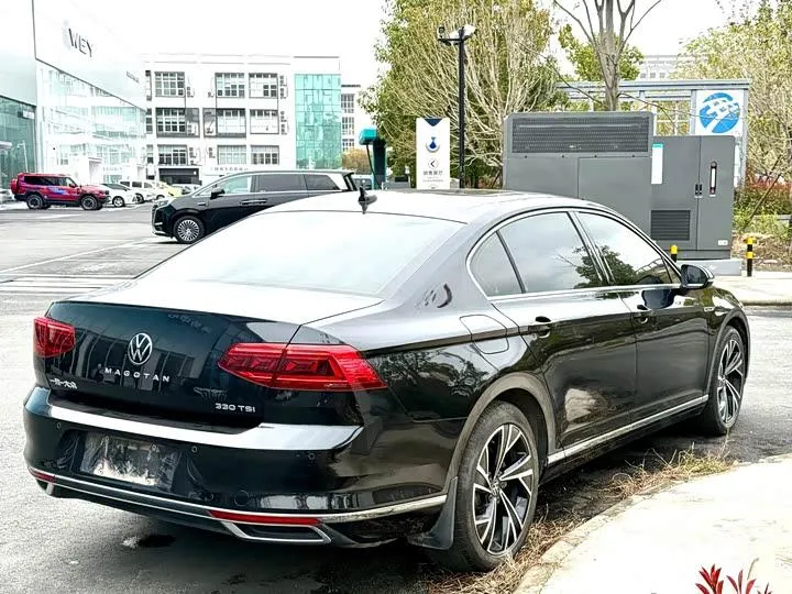 VOLKSWAGEN PASSAT 330TSI DSG 30TH 2021