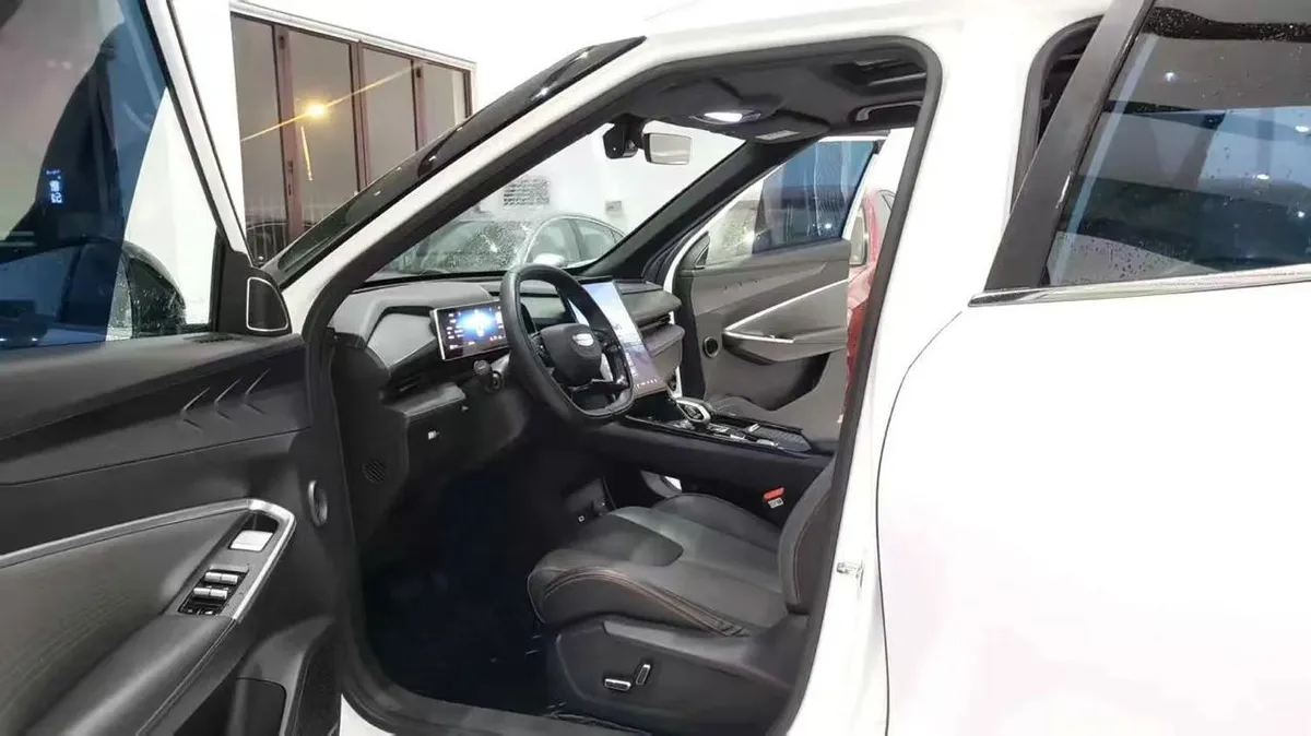 GEELY BOYUE COOL 2023