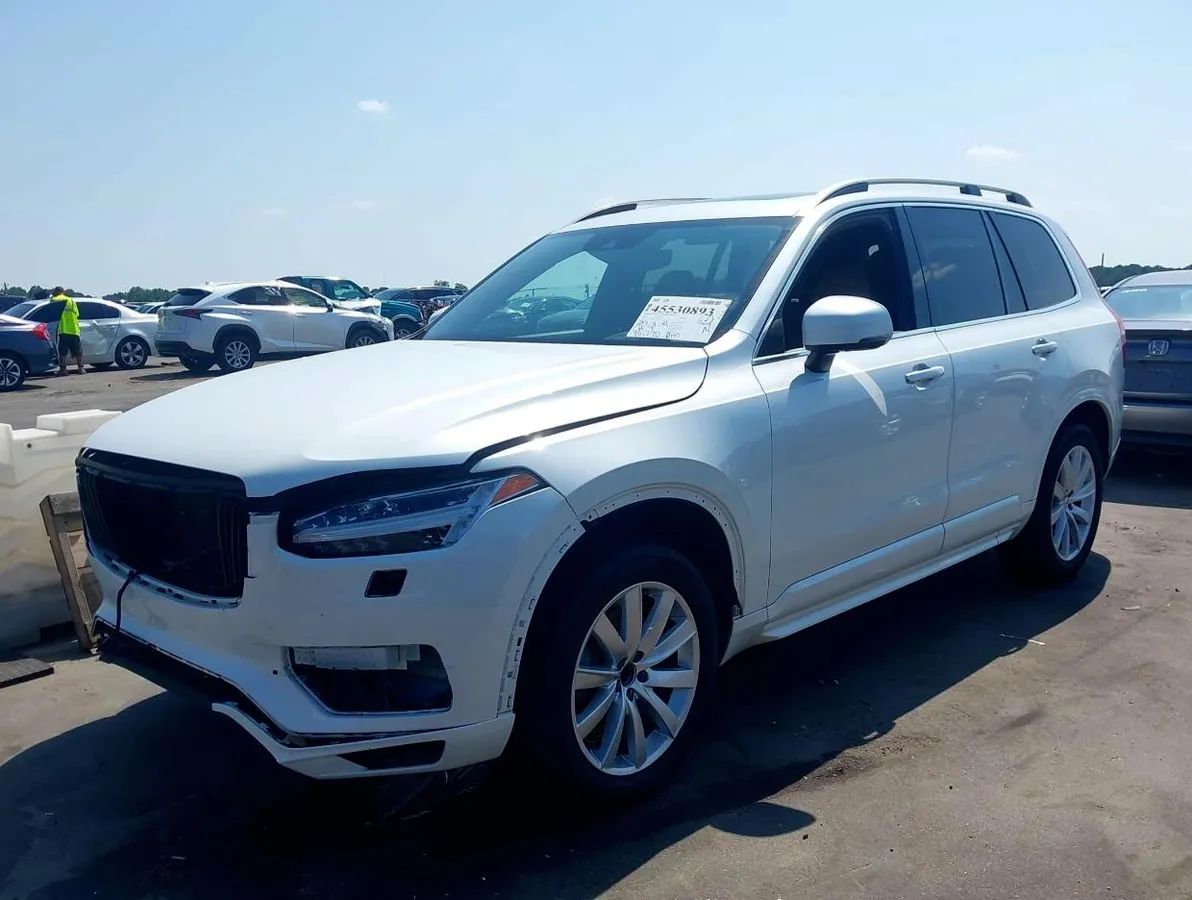 VOLVO XC90 T6 MOMENTUM 2017