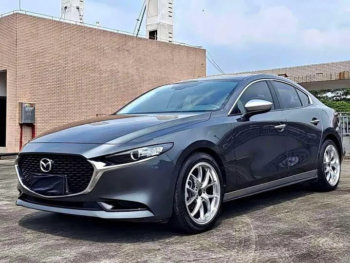 MAZDA 3 AXELA 2022