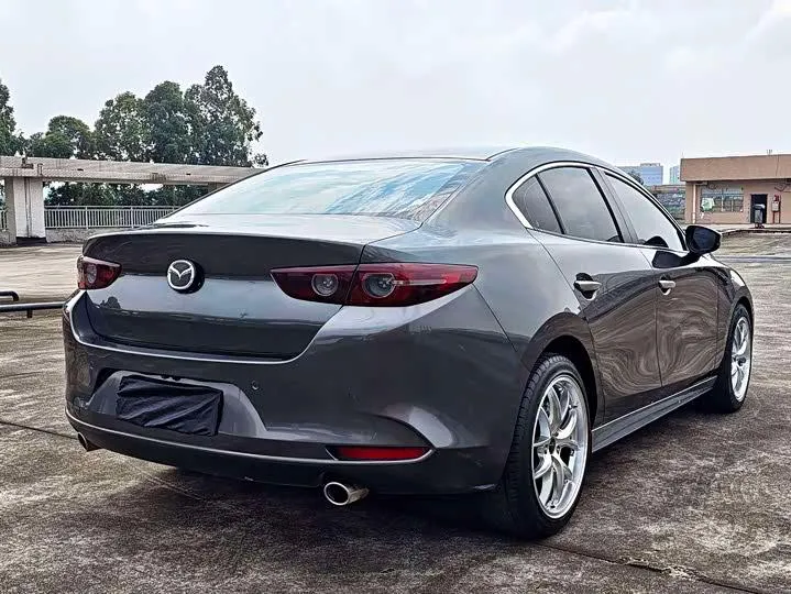 MAZDA 3 AXELA 2022