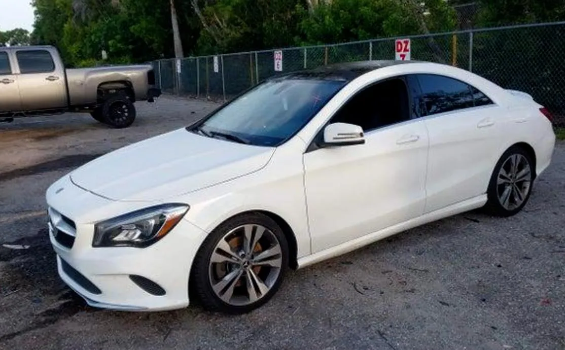 MERCEDES-BENZ CLA 250 2019