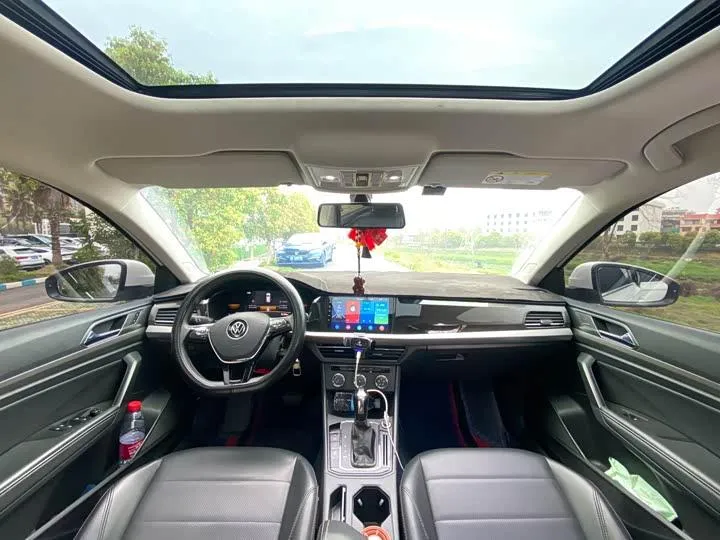 VOLKSWAGEN LAVIDA 2022