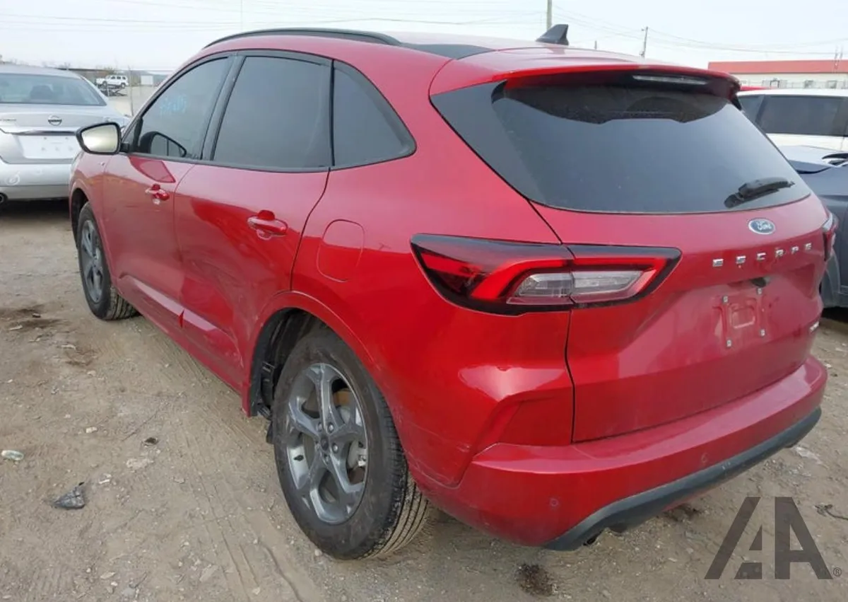 FORD ESCAPE ST-LINE 2024