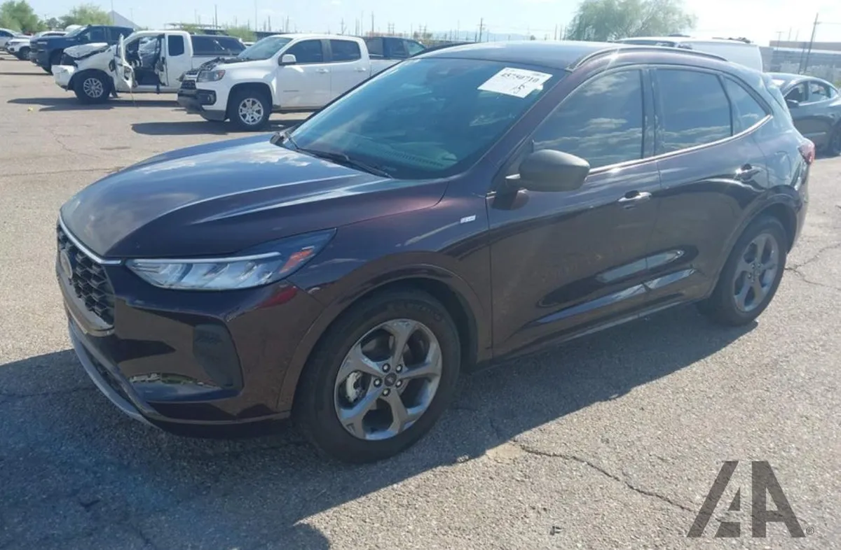 FORD ESCAPE ST-LINE 2023