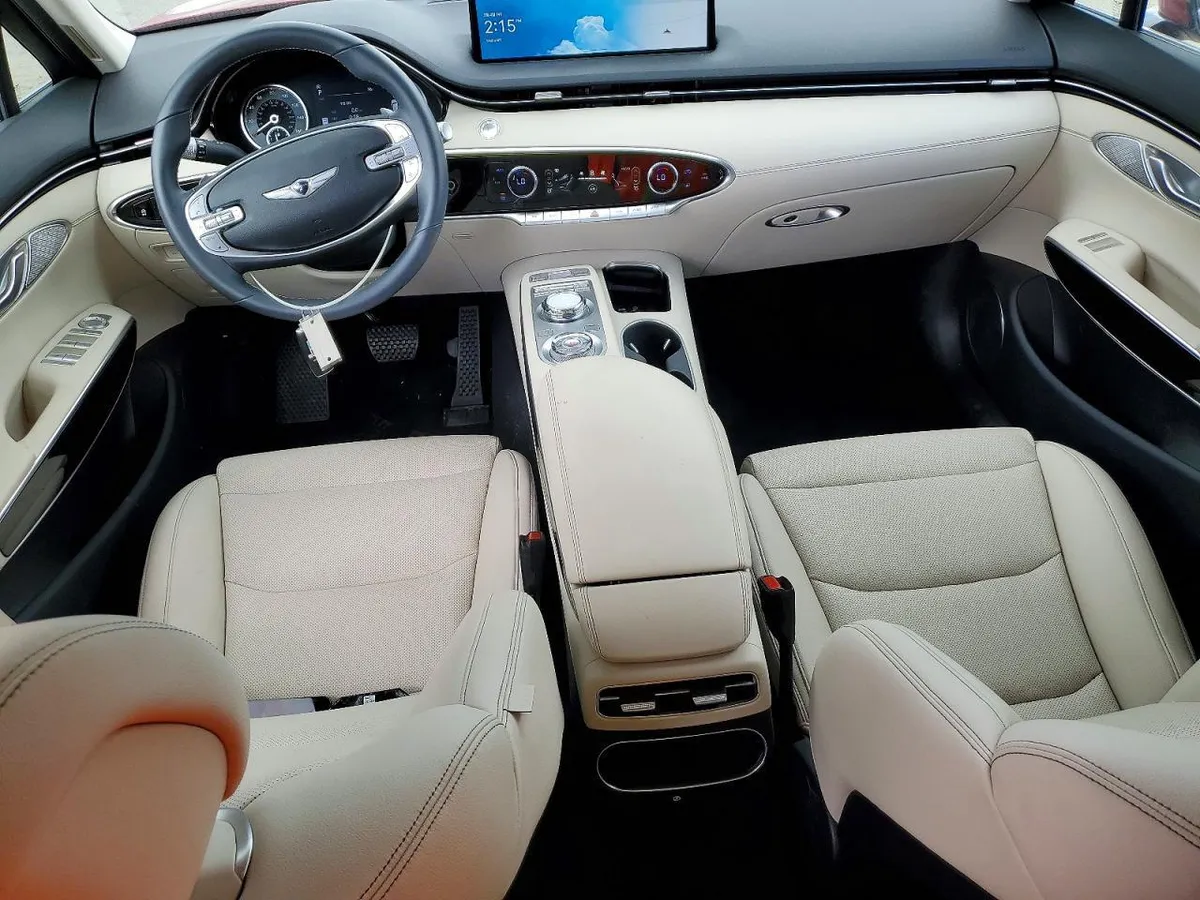 GENESIS GV70 2024