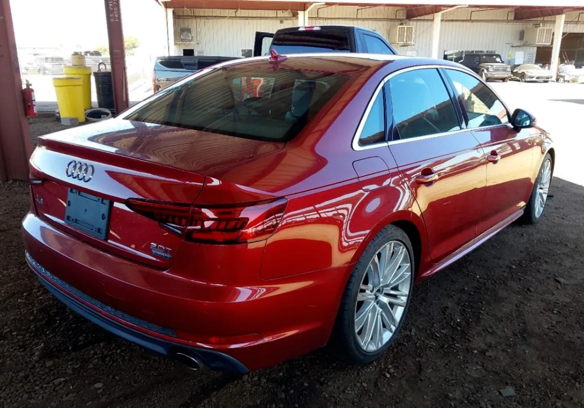 AUDI A4 PREMIUM 2018