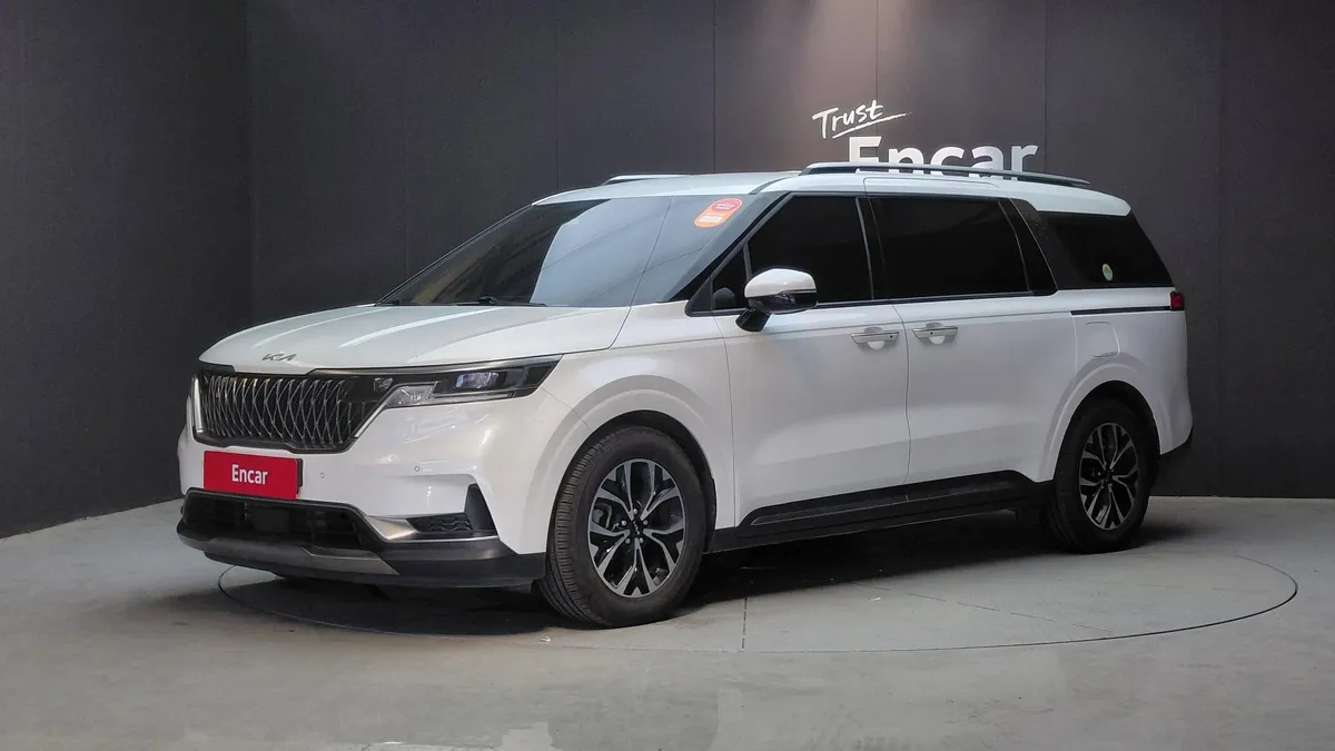 KIA CARNIVAL 9-МЕСТНЫЙ 2023
