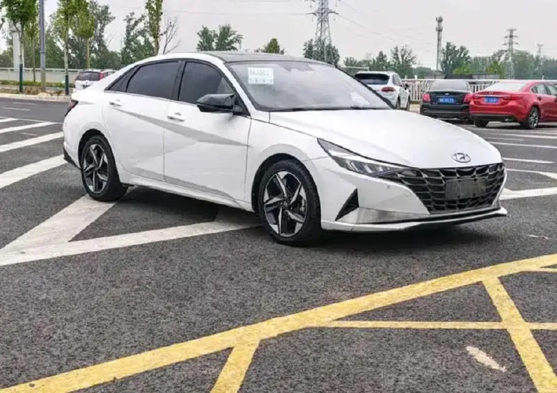 HYUNDAI ELANTRA ELITE 2021