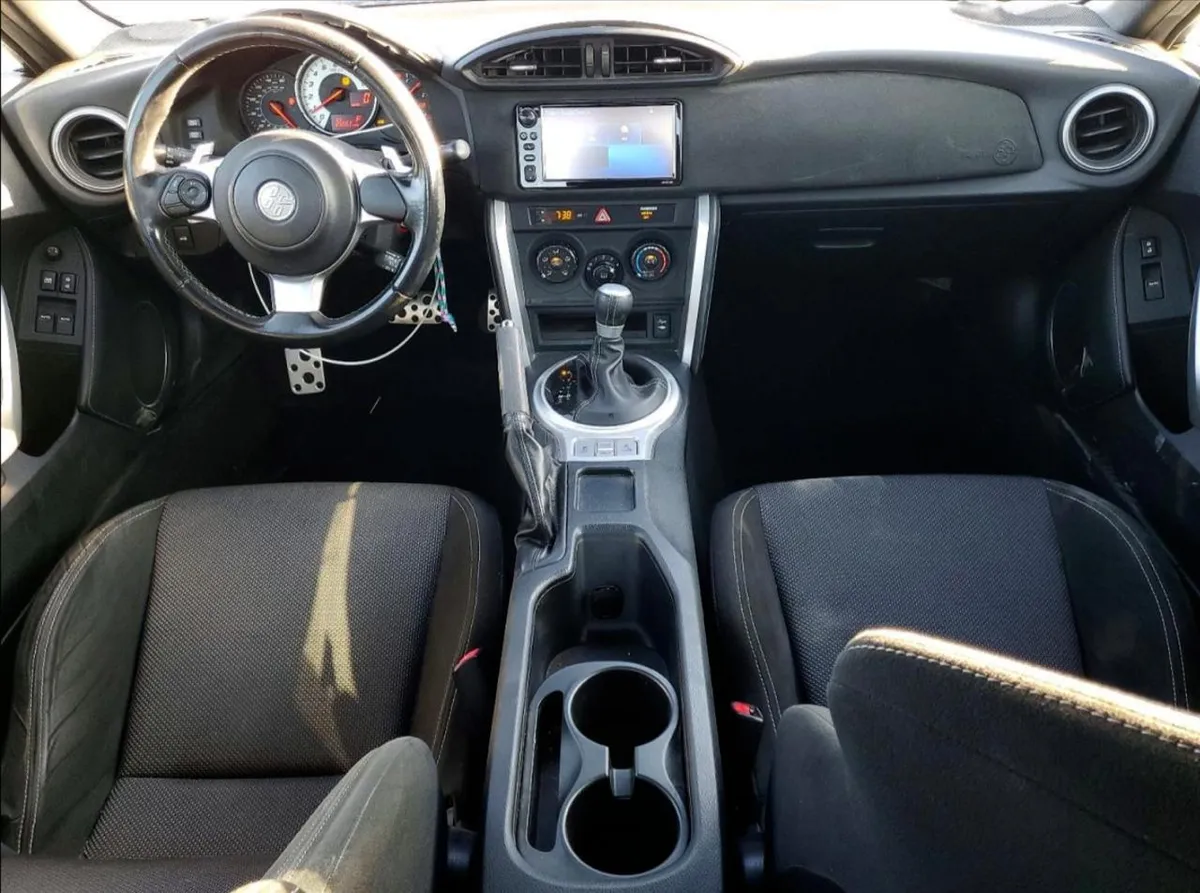 TOYOTA 86 BASE 2017