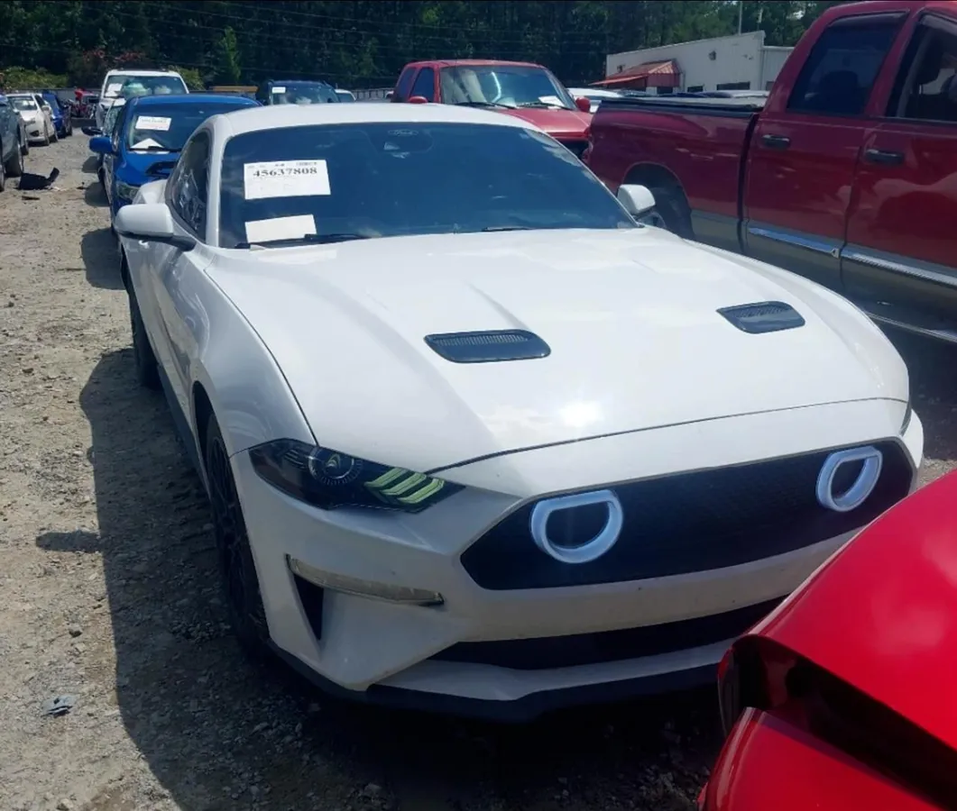 FORD MUSTANG PREMIUM 2023