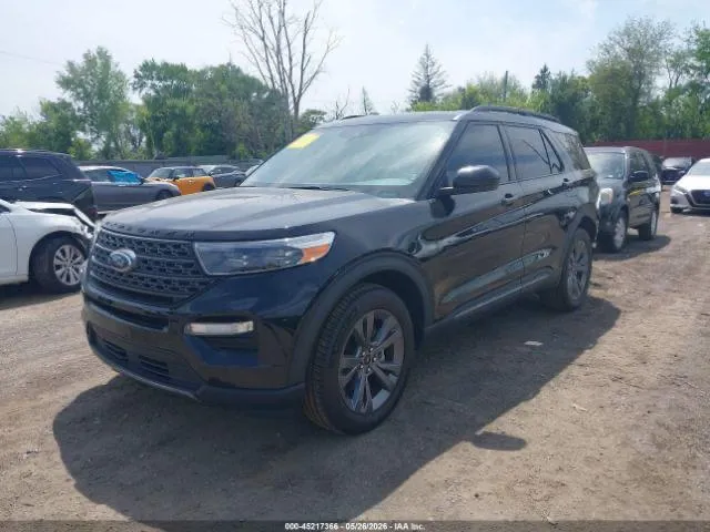 FORD EXPLORER XLT 2022