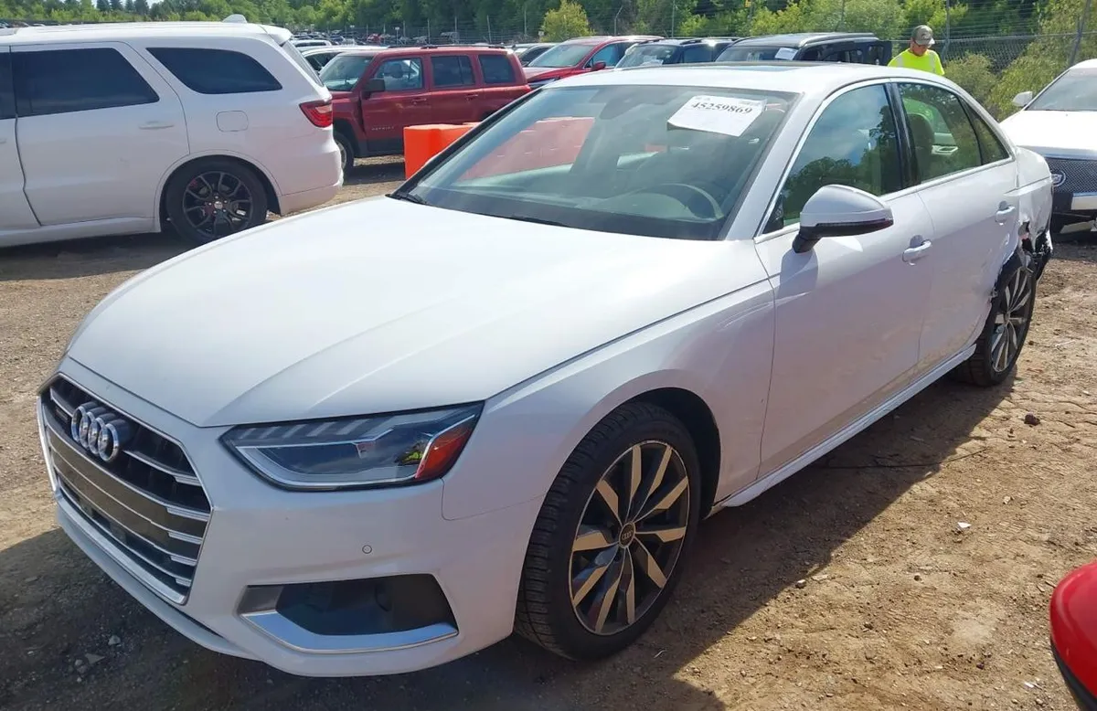AUDI A4 PREMIUM 40 TFSI QUATTRO S TRONIC 2023
