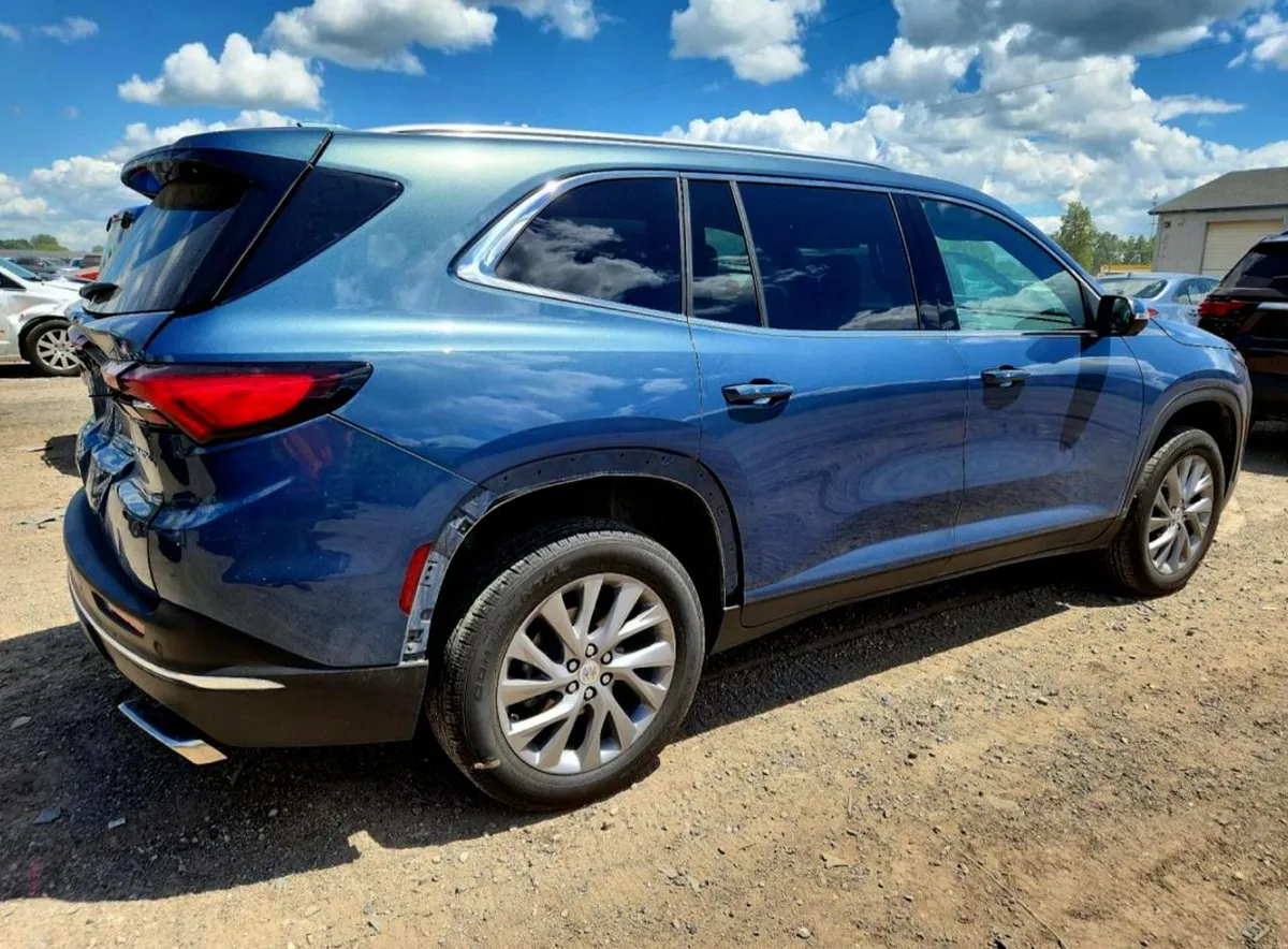 BUICK ENCLAVE PREFERRED 2024
