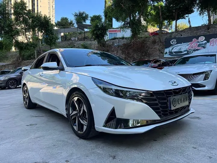 HYUNDAI ELANTRA ELITE 2022