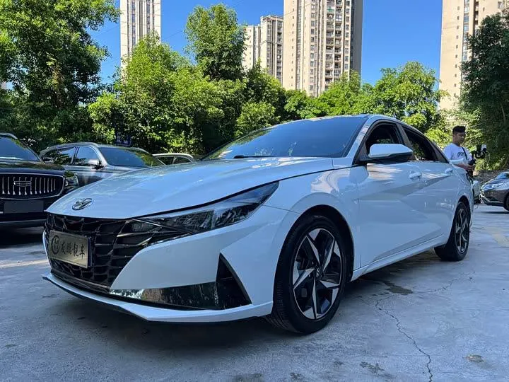 HYUNDAI ELANTRA ELITE 2022