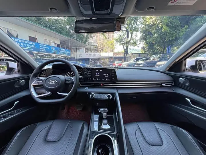 HYUNDAI ELANTRA ELITE 2022