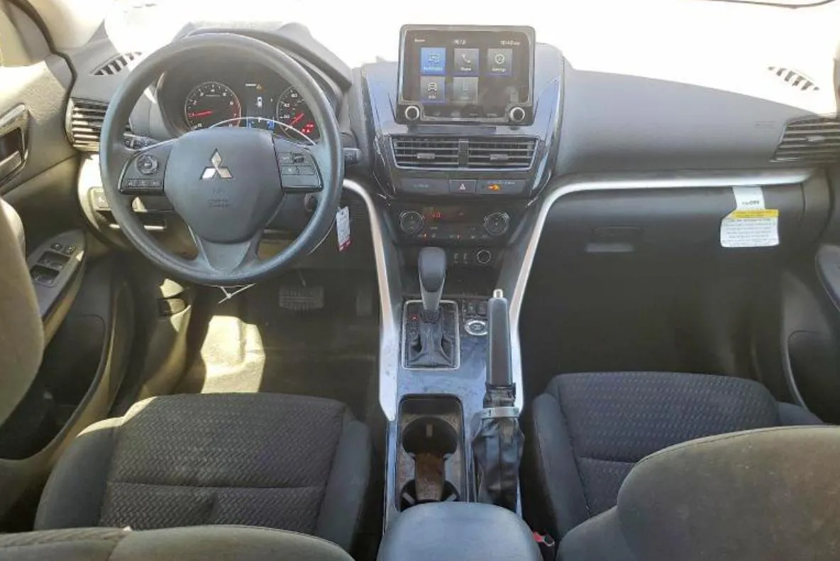 MITSUBISHI ECLIPSE LE 2023