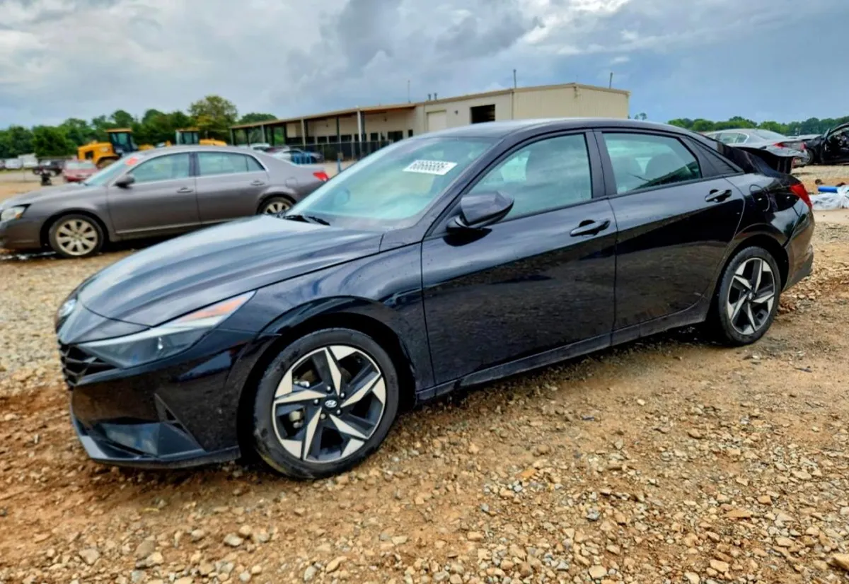 HYUNDAI ELANTRA SEL 2023