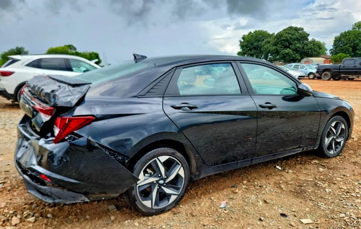 HYUNDAI ELANTRA SEL 2023
