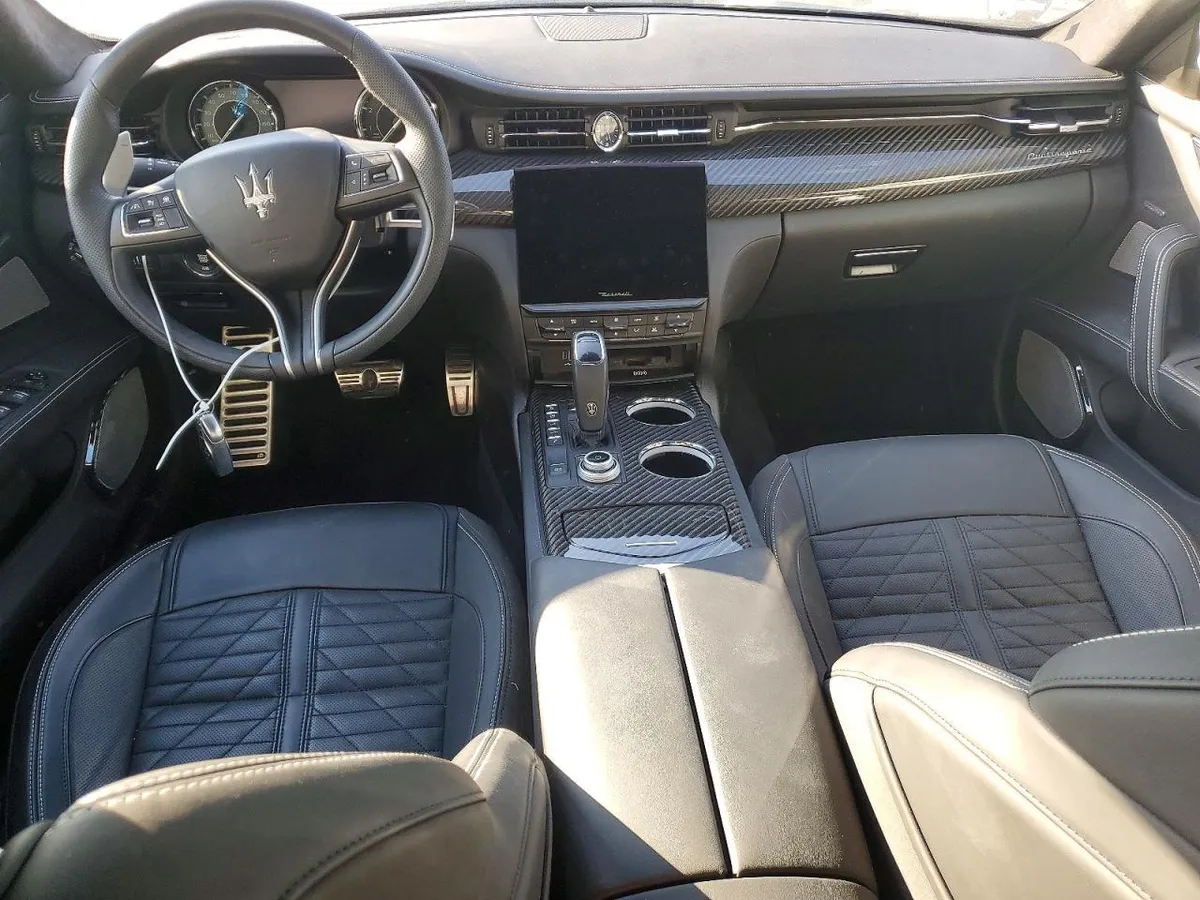 MASERATI QUATTROPORTE MODENA 2023