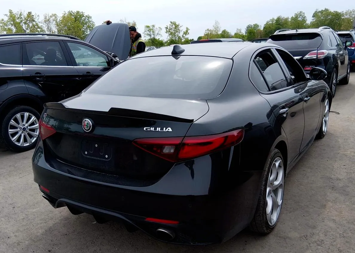 ALFA ROMEO GIULIA TI SPORT AWD 2017