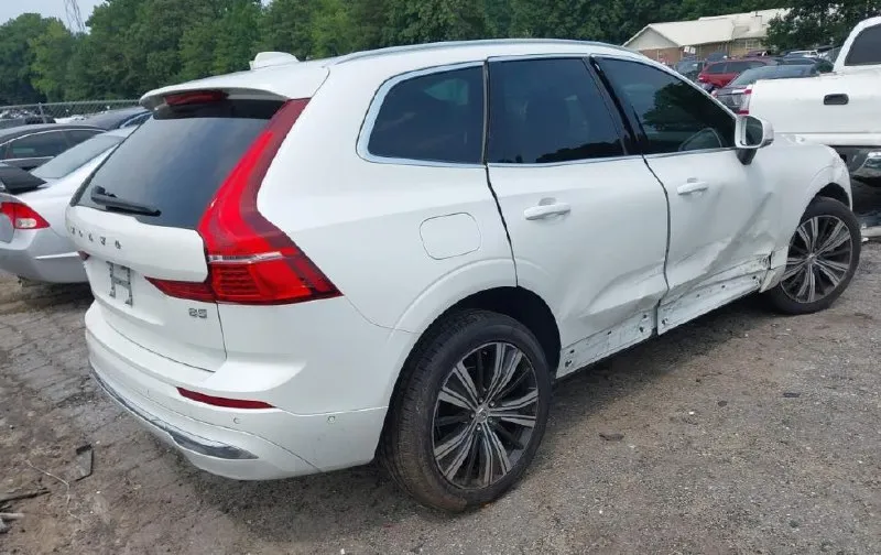 VOLVO XC60 B5 PLUS BRIGHT 2023