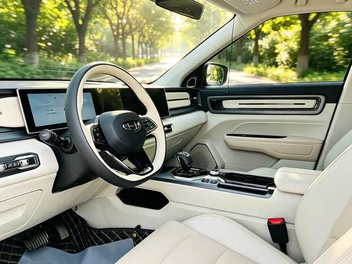 GEELY ICON 2023