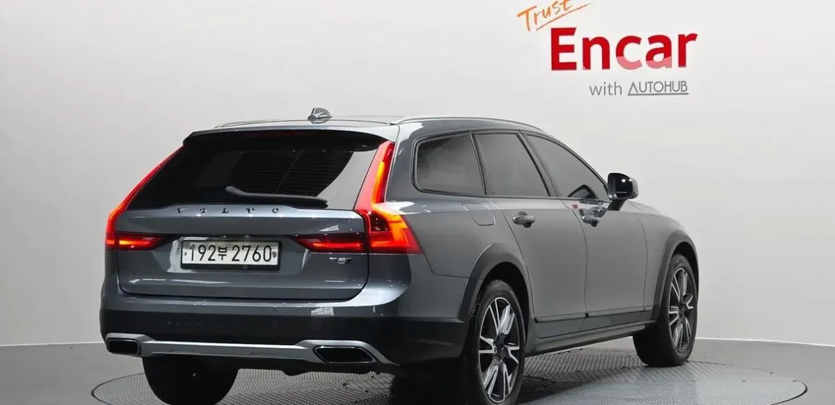 VOLVO V90 CROSS COUNTRY T5 2019