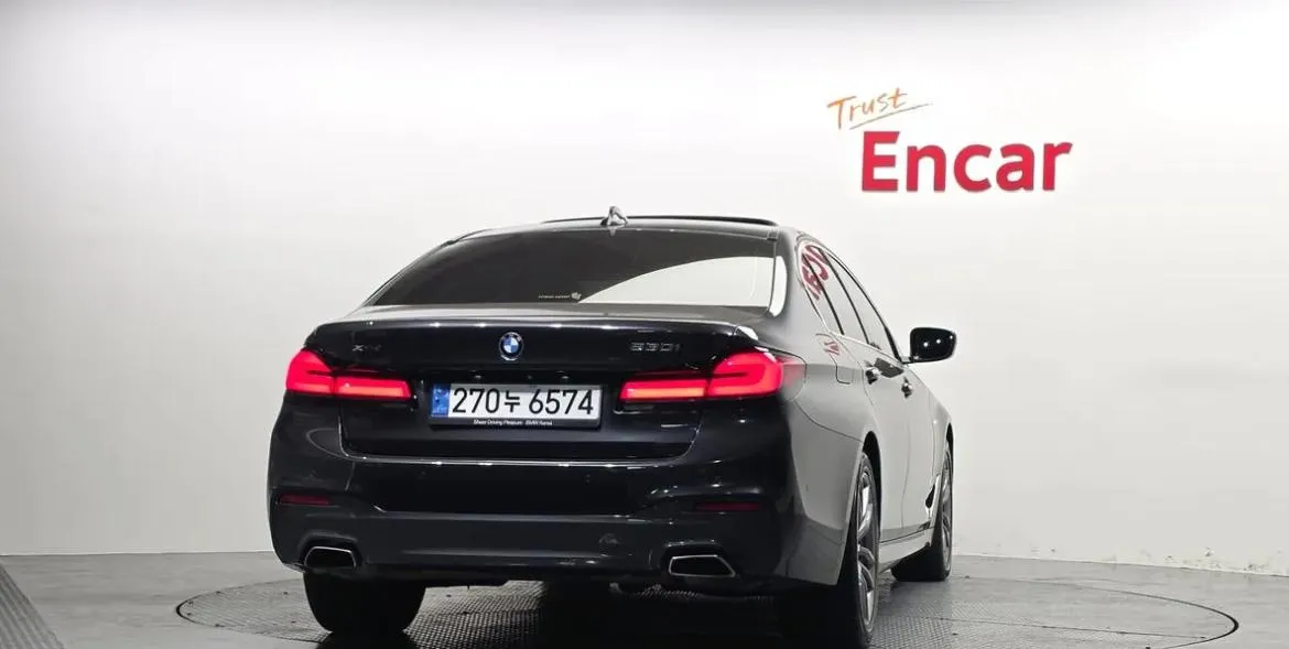 BMW 5 SERIES ПРОЕКЦИОННЫЙ ДИСПЛЕЙ (HUD) ЛЮК ДОВОДЧИКИ ДВЕРЕЙ КОНТУРНАЯ ПОДСВЕТКА СИДЕНЬЯ С ПАМЯТЬЮ И ПОДОГРЕВОМ Ц 2017