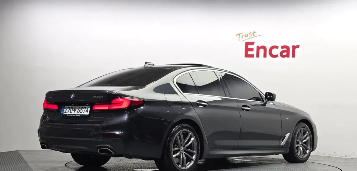 BMW 5 SERIES ПРОЕКЦИОННЫЙ ДИСПЛЕЙ (HUD) ЛЮК ДОВОДЧИКИ ДВЕРЕЙ КОНТУРНАЯ ПОДСВЕТКА СИДЕНЬЯ С ПАМЯТЬЮ И ПОДОГРЕВОМ Ц 2017