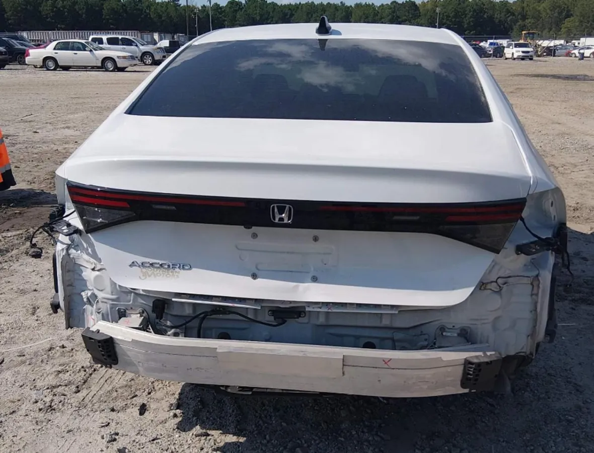 HONDA ACCORD LX 2024